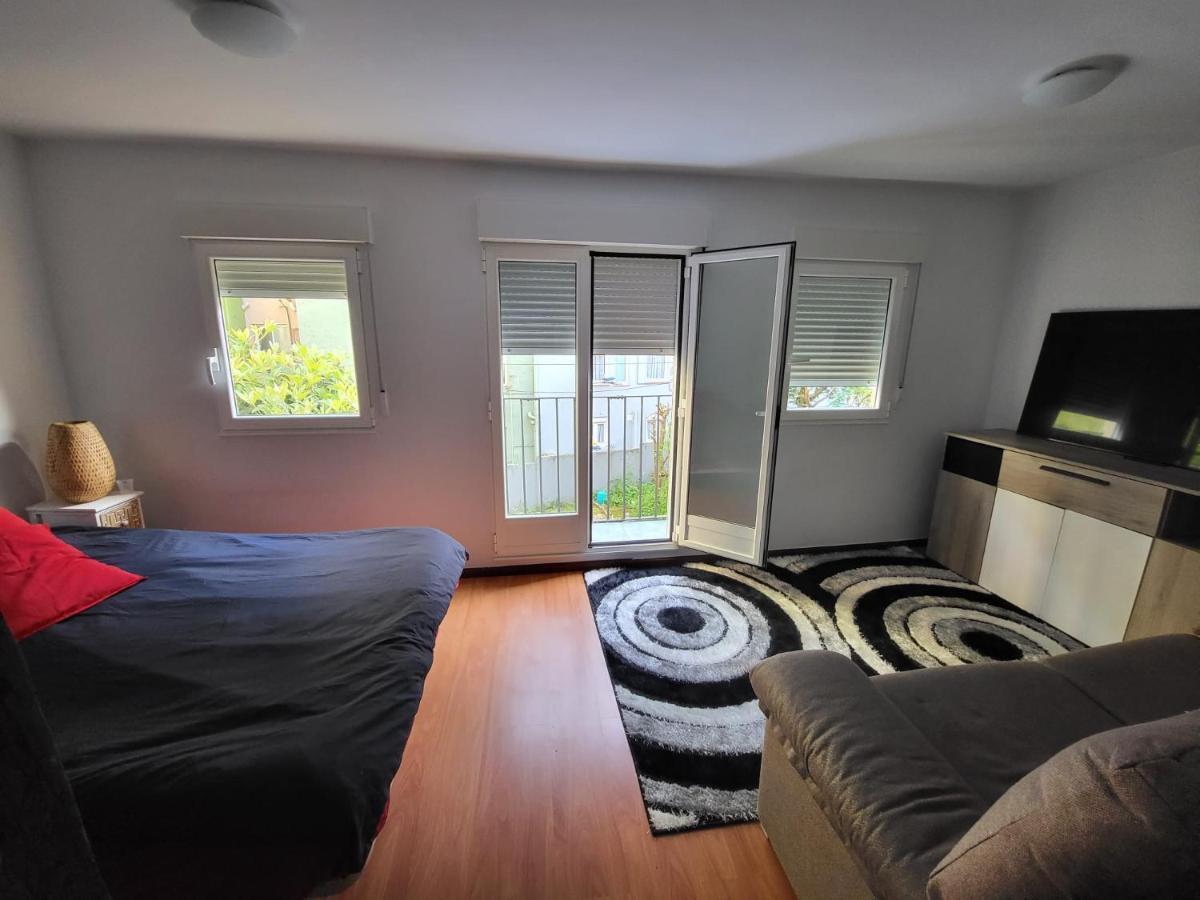 Anny Apartamento Puerto Chico Apartment Сантандер Екстериор снимка